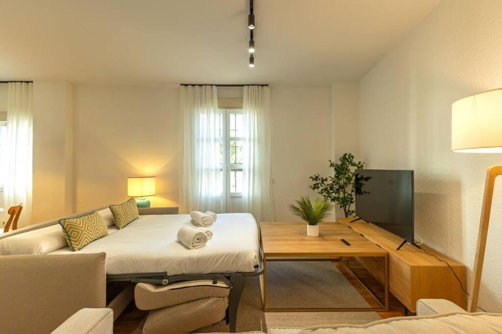 Апартаменты Triana Deluxe By Valcambre Севилья Экстерьер фото
